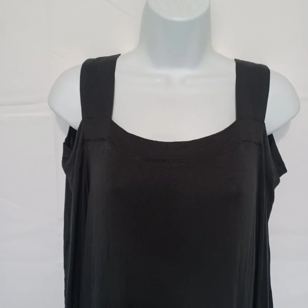 Venus women top black cold shoulder stretch sz M feminine dark academia casual - Picture 4 of 6